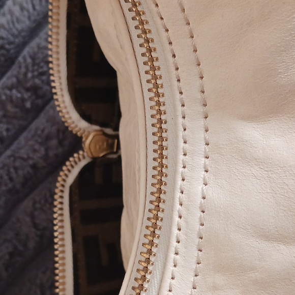 FENDI Zucca Zip Hobo Shoulder Bag SALE PRICED - Picture 5 of 10